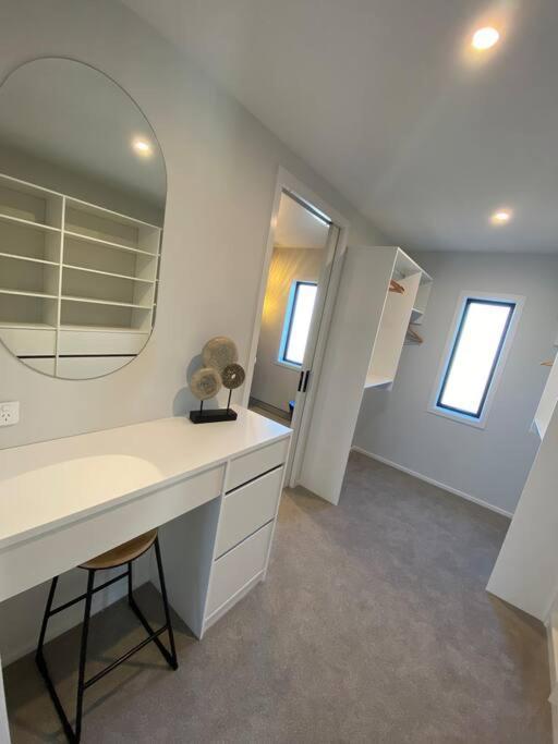 Villa Luxury Escape In Cbd - Walking Distance To Town à Tauranga Extérieur photo
